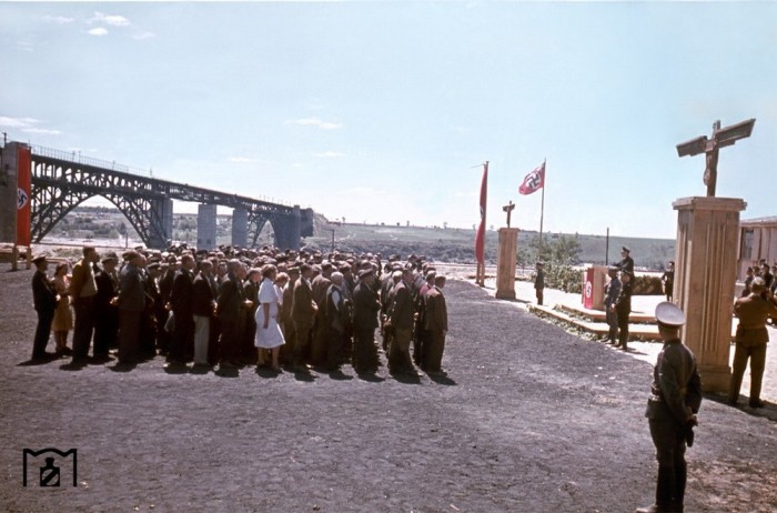 most_streletskogo_v_1943_godu.jpg